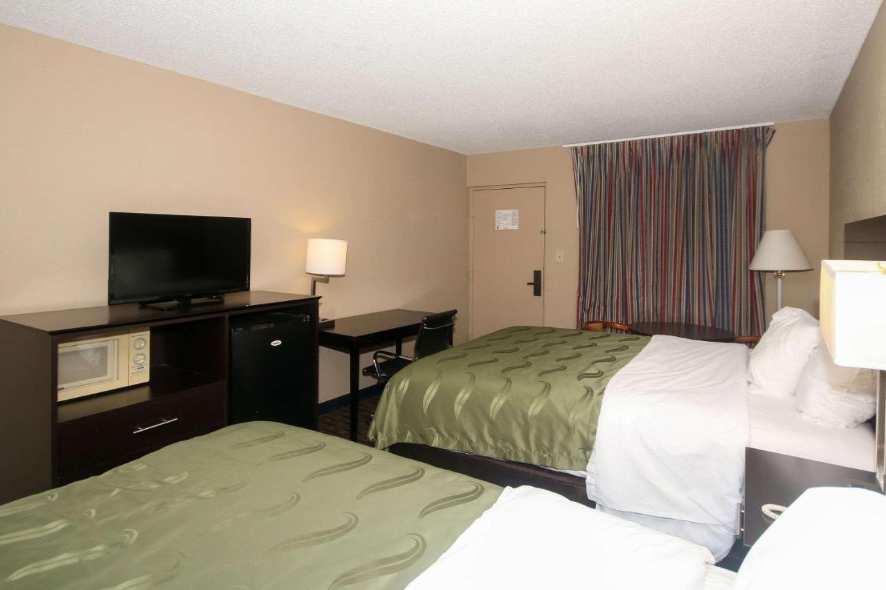 Quality Inn Clinton - Laurens I-26 מראה חיצוני תמונה