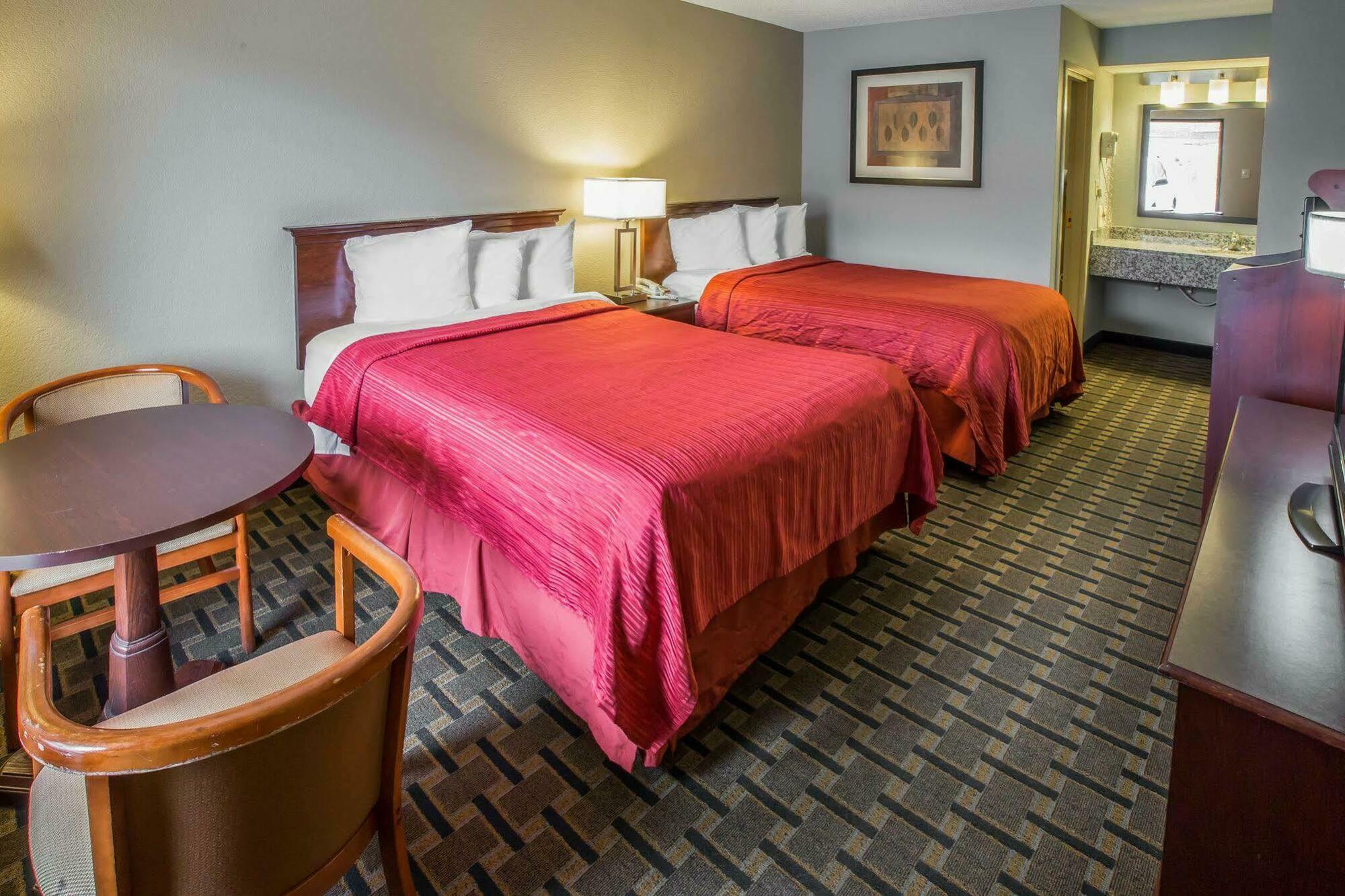 Quality Inn Clinton - Laurens I-26 מראה חיצוני תמונה